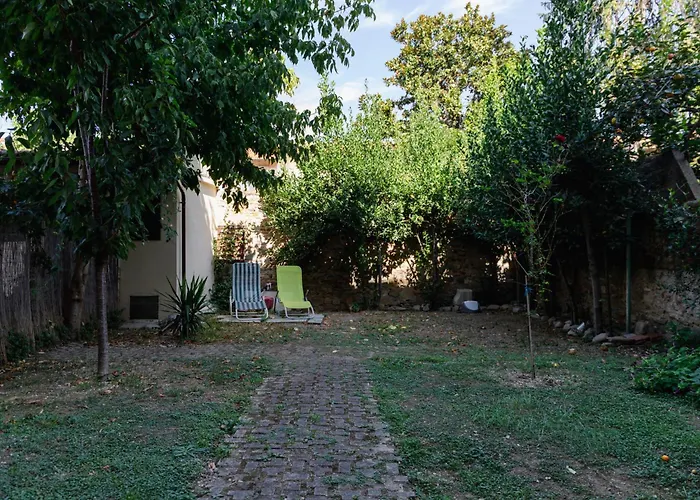 Au Jardin De 3*